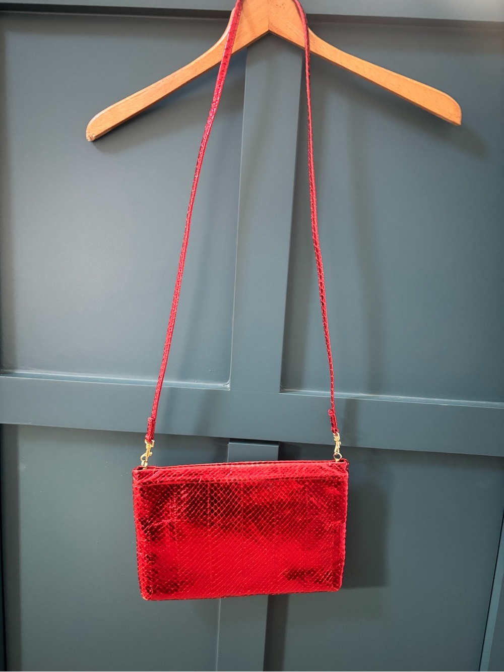 Vintage Mario Valentino Red leather snakeskin crossbody
